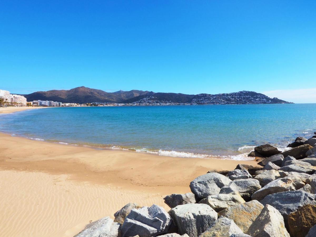 Apartment Platja De Roses-2 By Interhome Екстериор снимка